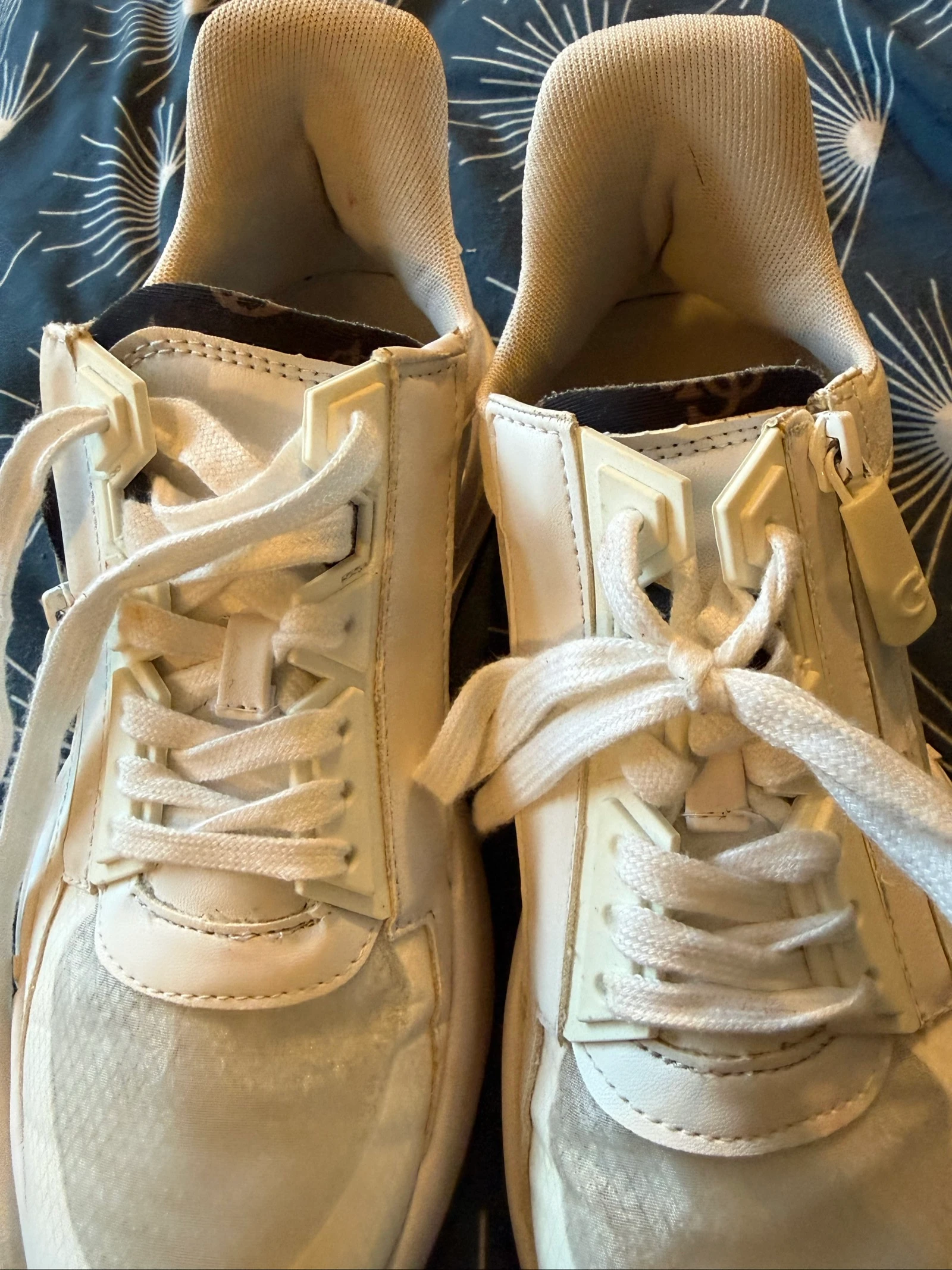 Baskete Guess tamanho 39 – photo 3